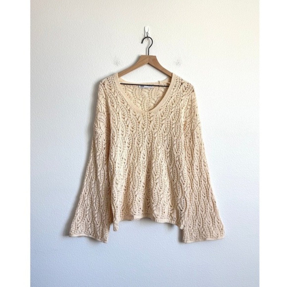 Zara Crochet Open Knit Sweater Cream V-Neck Bell Sleeve Boho Pullover Top M - Picture 2 of 8